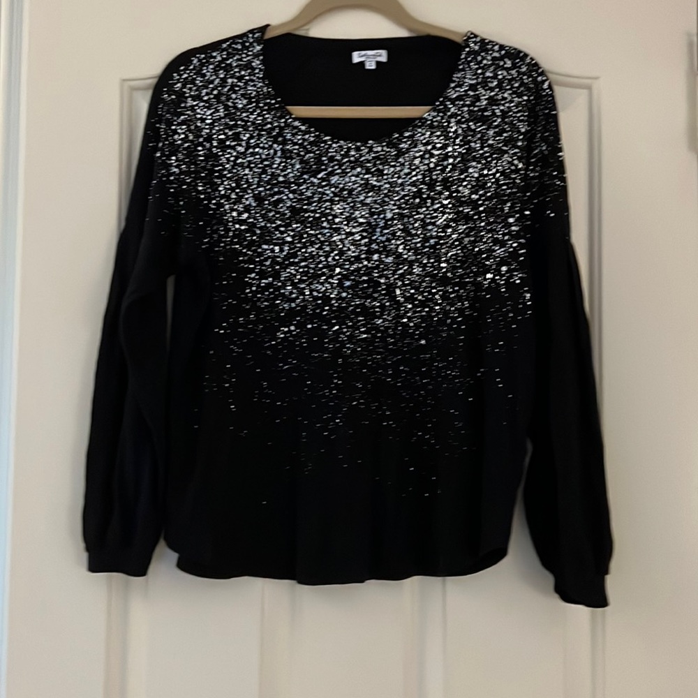 EUC Splendid Black Top With Silver Accents Size Medium